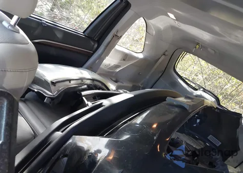 2015 Toyota Highlander Limited V6 z USA, uszkodzony, nr VIN 5TDDKRFHXFS114803